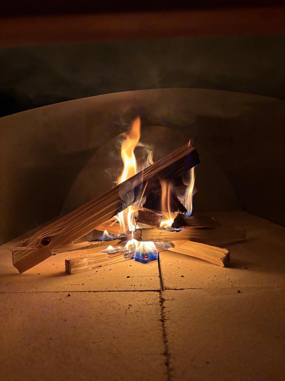 Japandi Lounge pizza oven fire